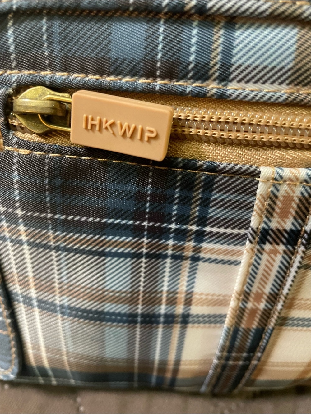 3- piece set by IHKWIP, duffel bag with makeup bag, and crossbody bag - Picture 16 of 16